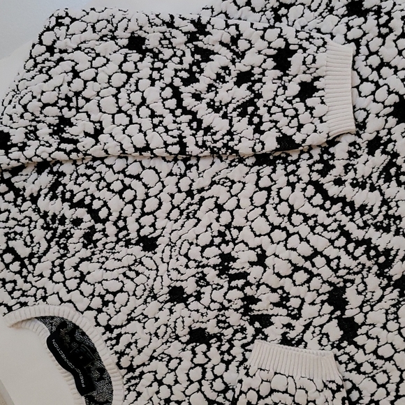 French Connection Black&White Pullover Sweater - Picture 15 of 16